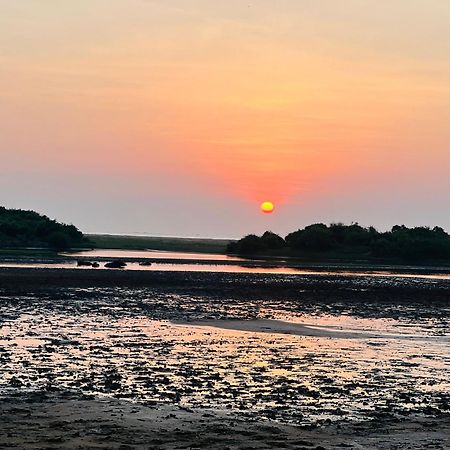 Kingfisher Beach Resort-Yala Kirinda  Zewnętrze zdjęcie
